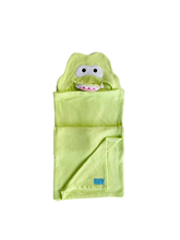 Load image into Gallery viewer, Crocodile Hands Free Towel
